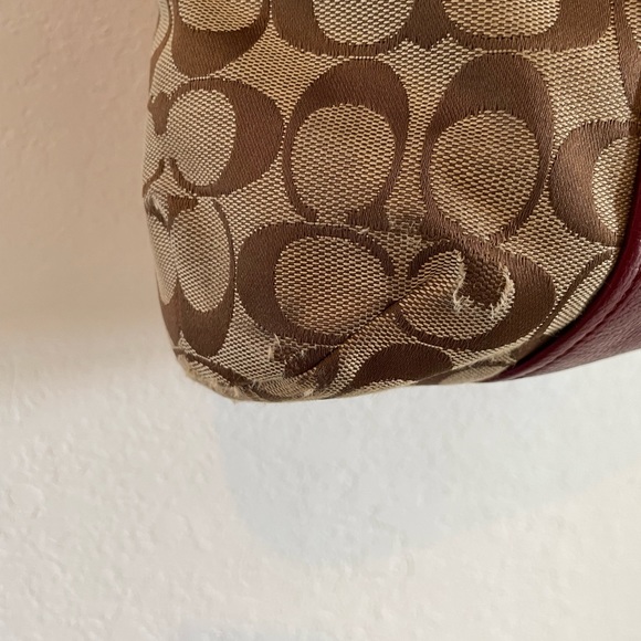 Coach Park signature hobo, jacquard, print, burgundy, trim F 30341 top zip - Picture 10 of 11